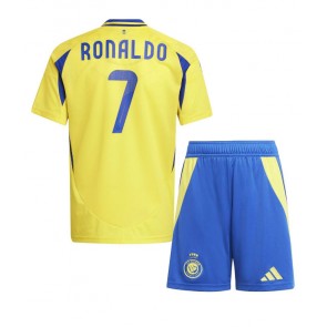 Al-Nassr Cristiano Ronaldo #7 Hemmakläder Barn 2024-25 Kortärmad (+ Korta byxor)